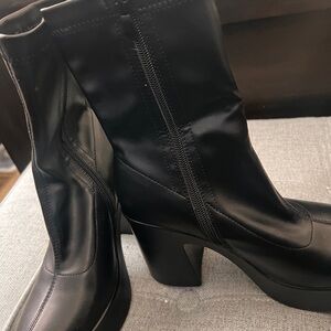 Dream Pairs Black Heeled Boots